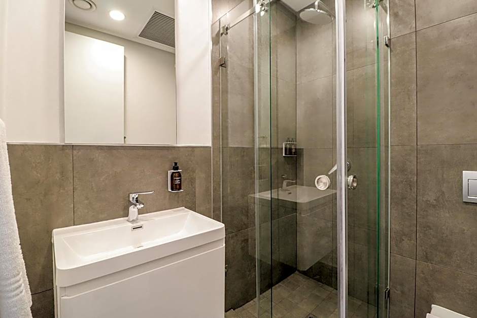 Reserved Suites Illovo