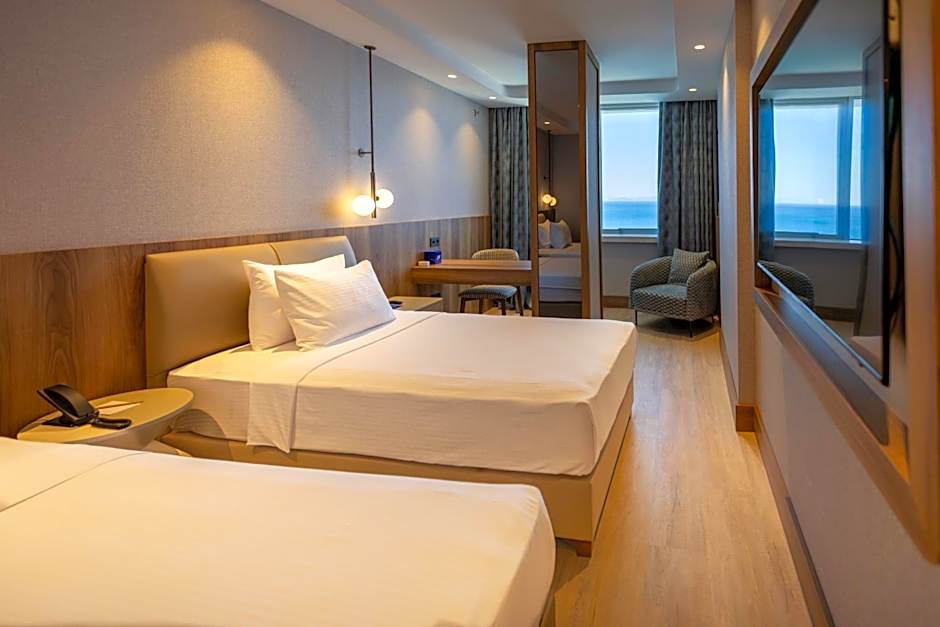 Photo 1 of 10 of Standard 2 Beds, Partial Sea View