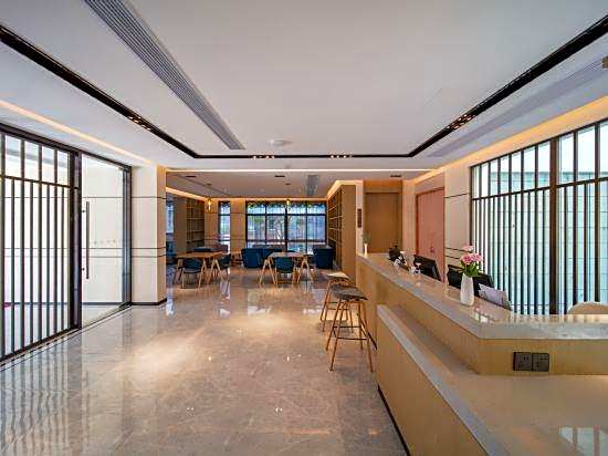 Kaiyuan Yiju Hotel (Ningbo Yiquan Villa Store)