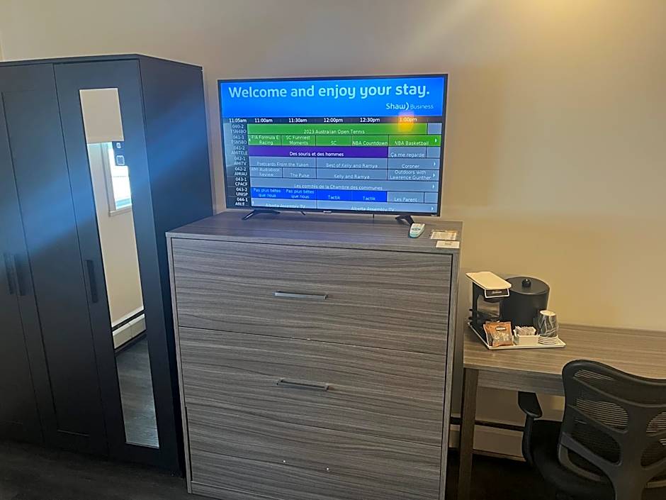 Super 8 by Wyndham Macleod Trail Calgary