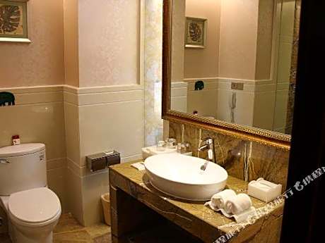 Guowei Hotel