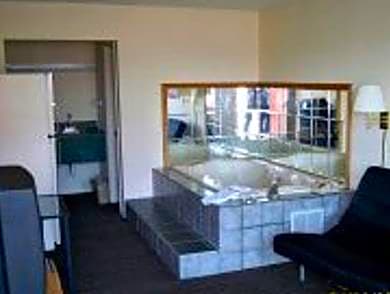 Country Hearth Inn & Suites Indianapolis