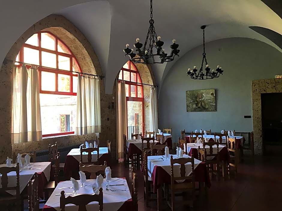 MONASTERIO de SANTA MARÍA DE VALVANERA