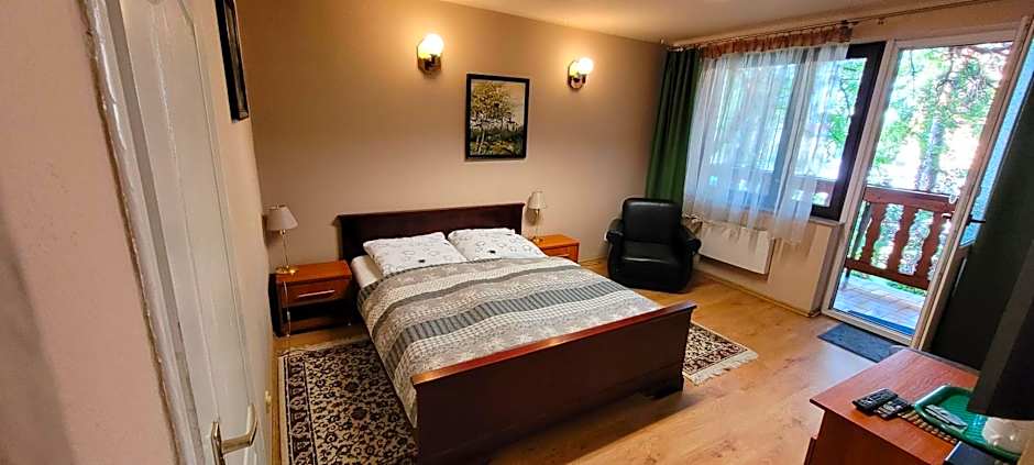 Dworek Pokoje Gościnne
