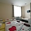 Happy Hotel