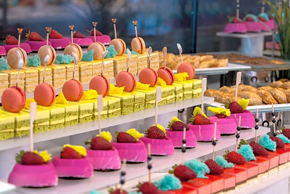 GRAVEL HOTELS SELECT