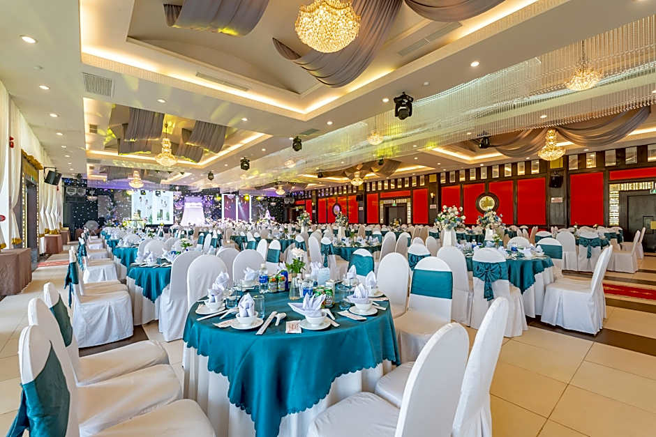 Century Riverside Hue Hotel
