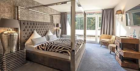 Superior King Room