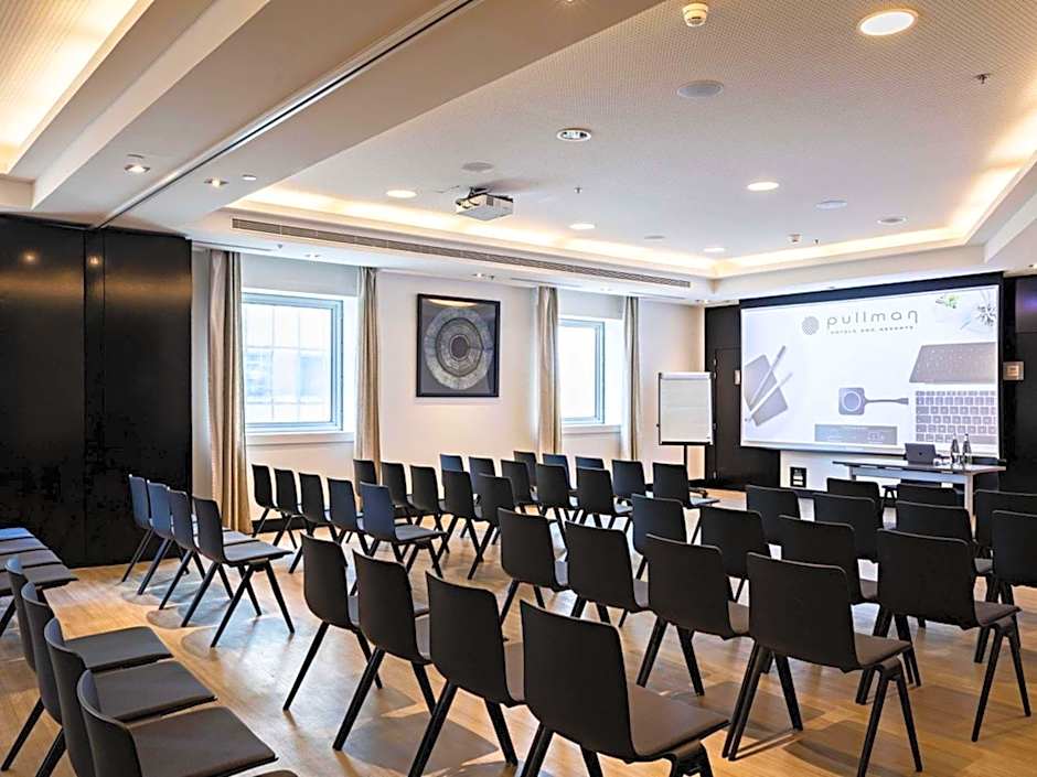 Pullman Paris La Defense