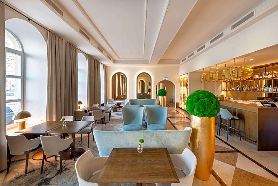 Grand Hotel Vilnius, Curio Collection by Hilton