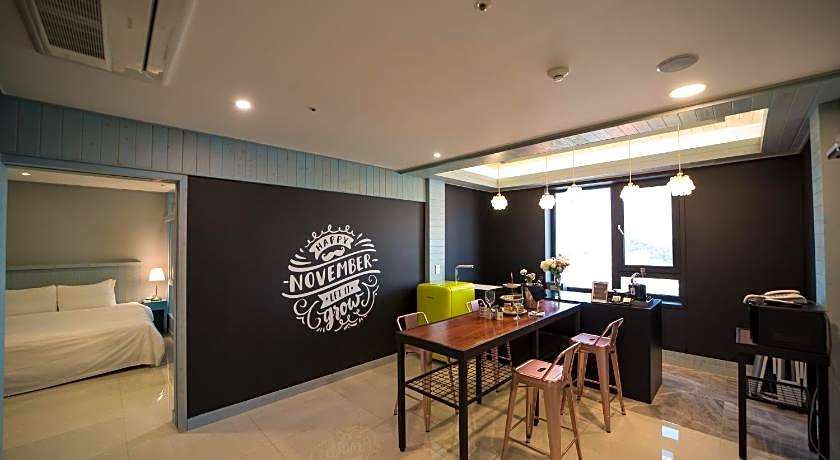 Hotel EMBLEDON
