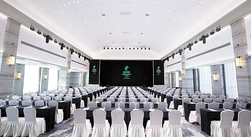 Holiday Inn Taiyuan City Center By IHG