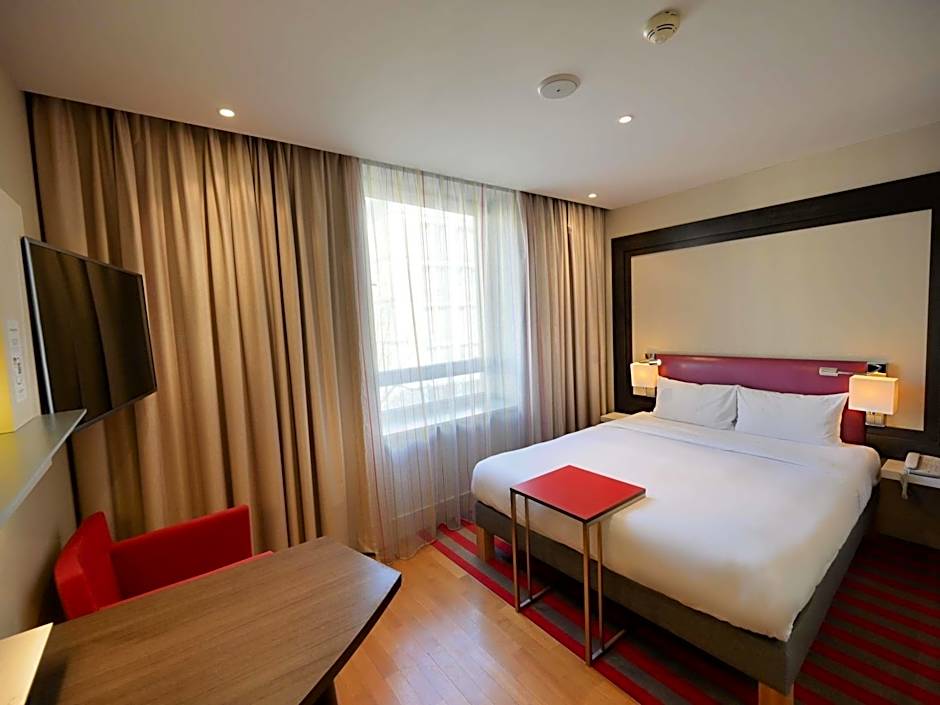 Mercure Warszawa Grand