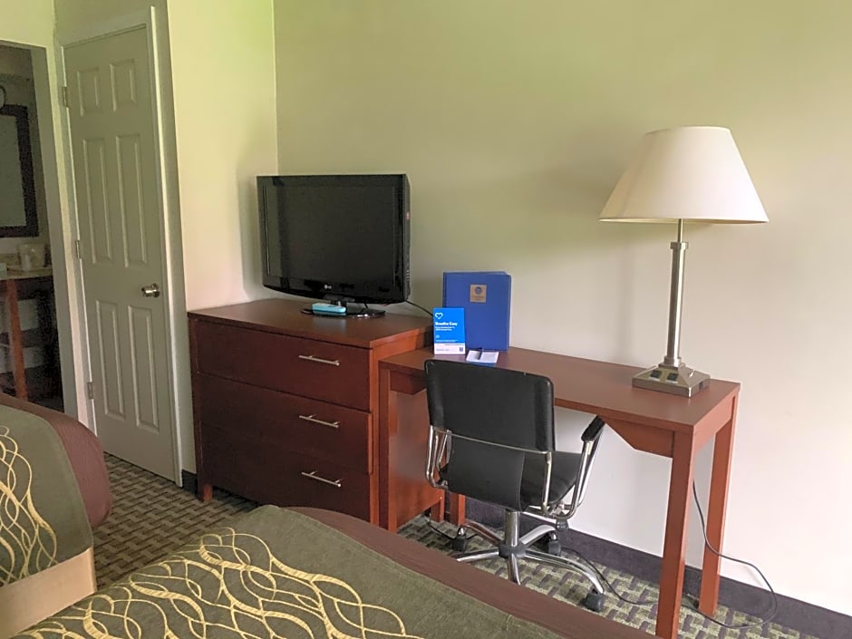 Days Inn by Wyndham Austintown