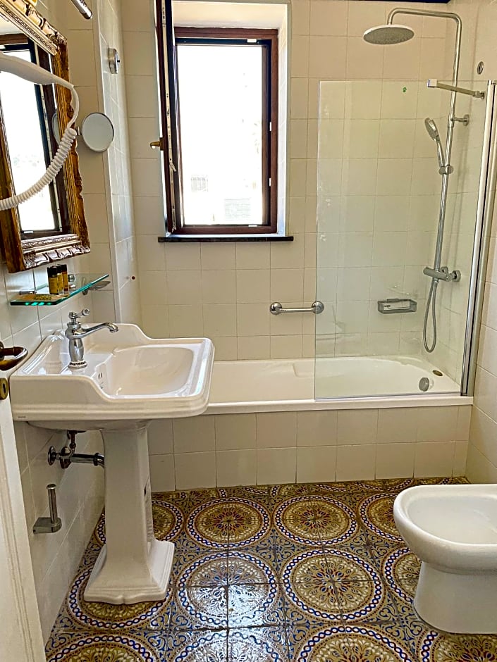 B&B Faraglione