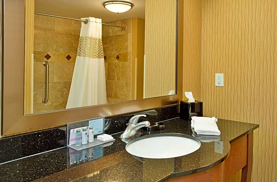 Hampton Inn By Hilton And Suites Watertown
