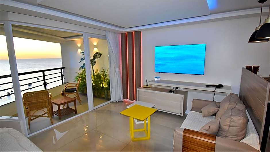 Seaflats Iate Plaza Hotel