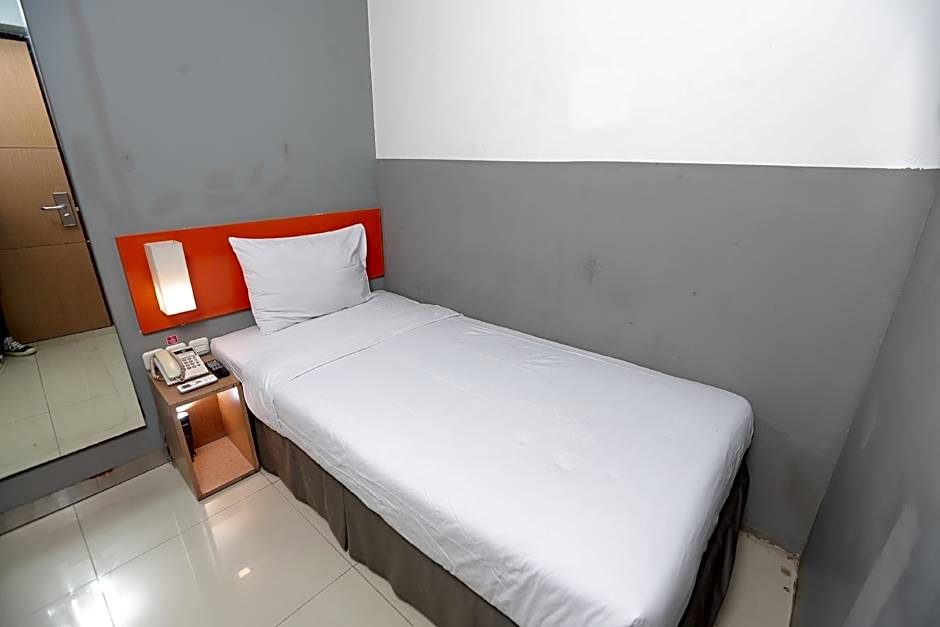 EXPANDER HOTEL Semarang (Formerly CityOne)