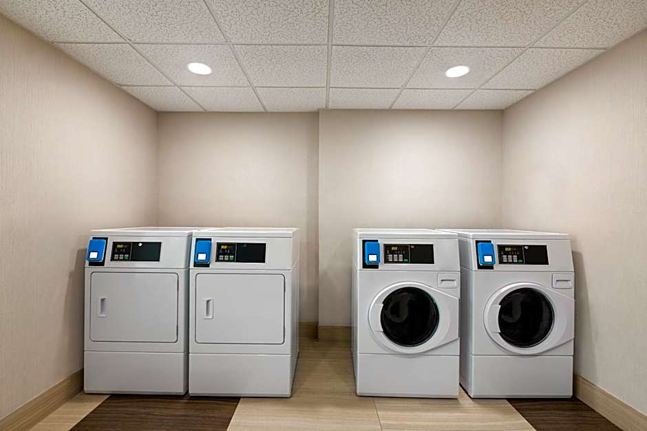 Holiday Inn Express Hotel & Suites Pembroke Pines Sheridan Street By IHG