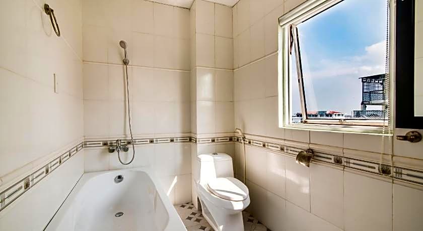 The Sunriver Boutique Hotel Hue