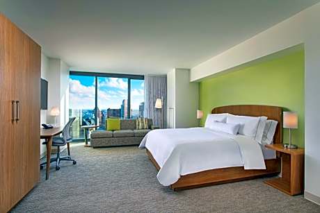 Deluxe, Larger Guest room, 1 King, City view