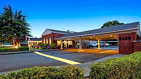 Best Western Lakewood Motor Inn