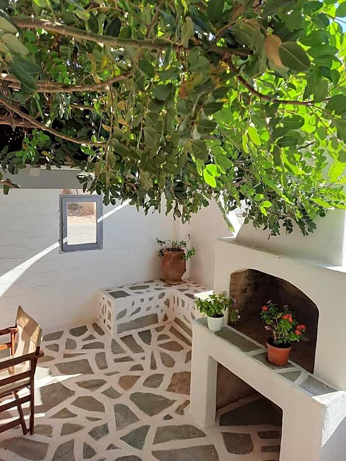 Anixis Studios Aliki Paros