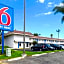 Motel 6 Costa Mesa, CA