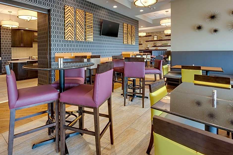 Drury Inn & Suites Pittsburgh Airport Settlers Ridge