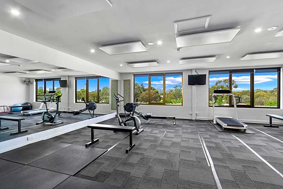 Comfort Hotel Adelaide Meridien