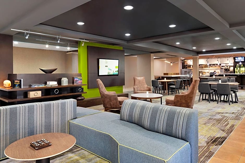 Courtyard by Marriott Tulsa Central