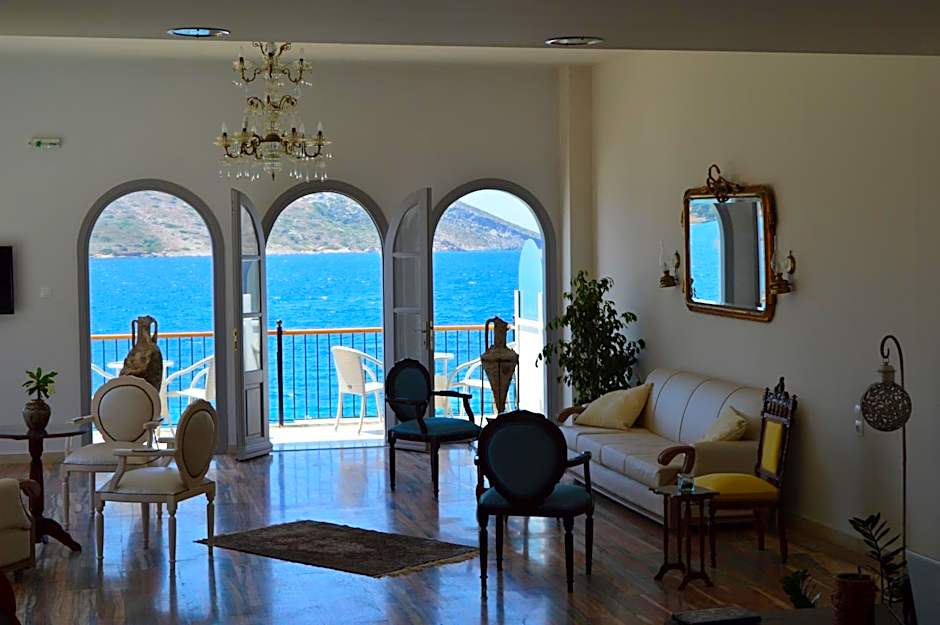 MasouriBlu Boutique Hotel