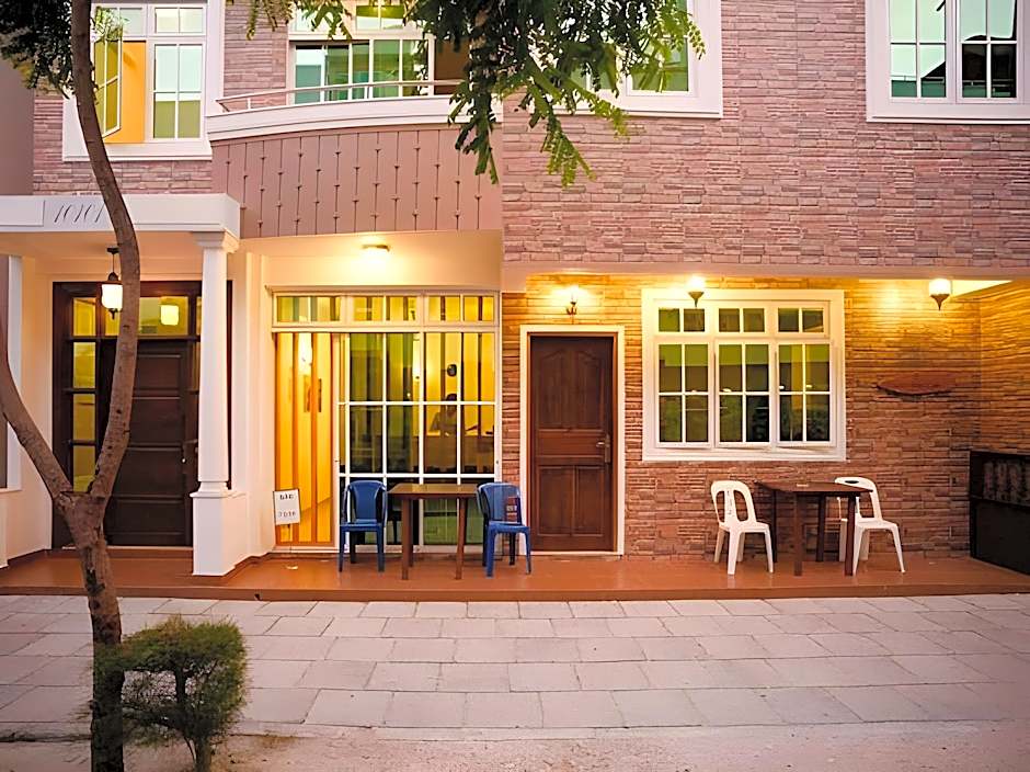 Beach Grand and Spa Premium