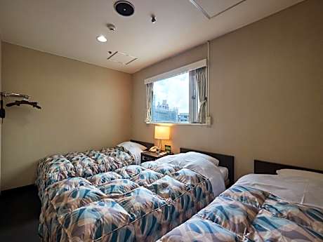 Triple Room - Non-Smoking