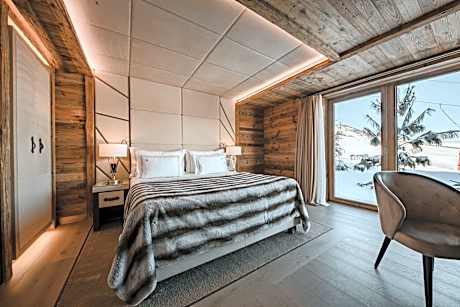 Four Bedroom Prestige Chalet