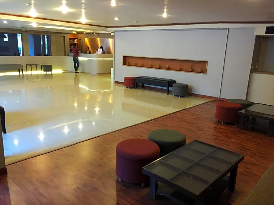 OYO 796 Paradise Sukhumvit Hotel