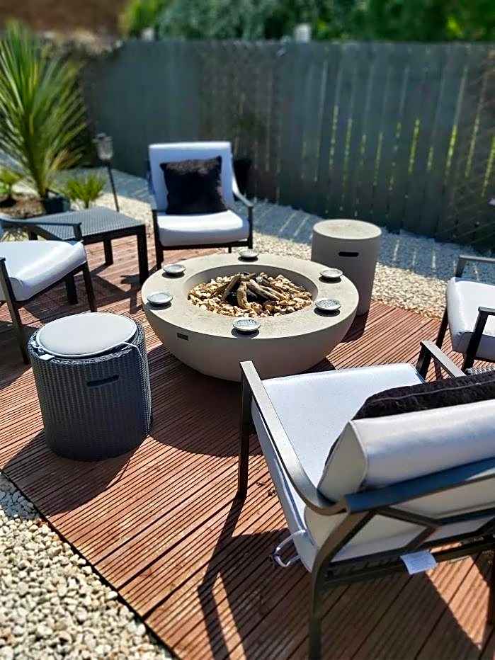 The Vale Apart Hotel