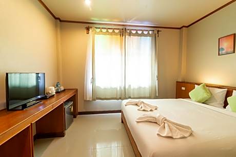 Deluxe Double Room Street View