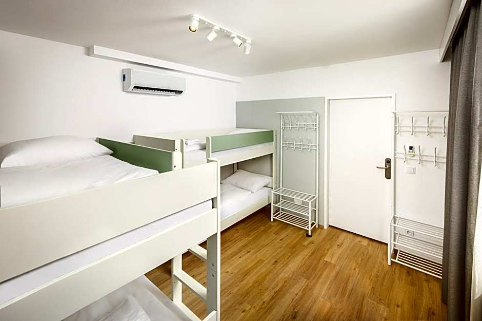 Jimmy's Apartments Dandelion