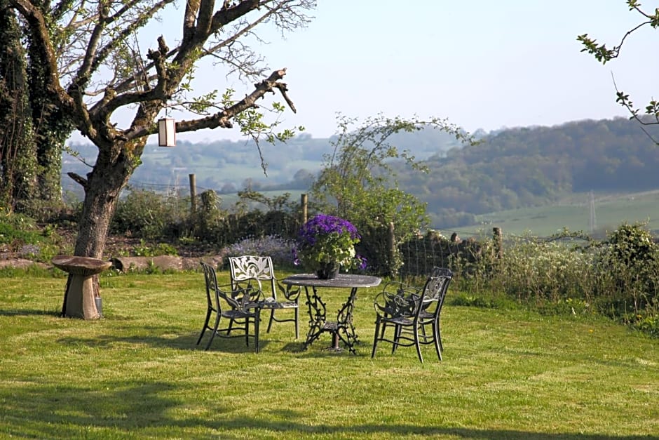 Coombe Lodge Farm House