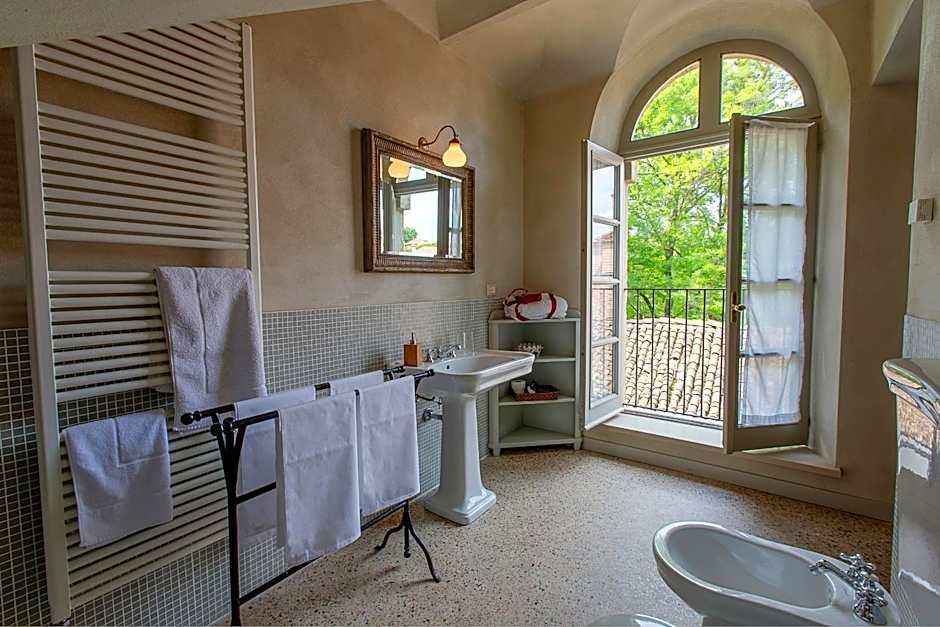 Marchesi Alfieri - Cantine e Ospitalità