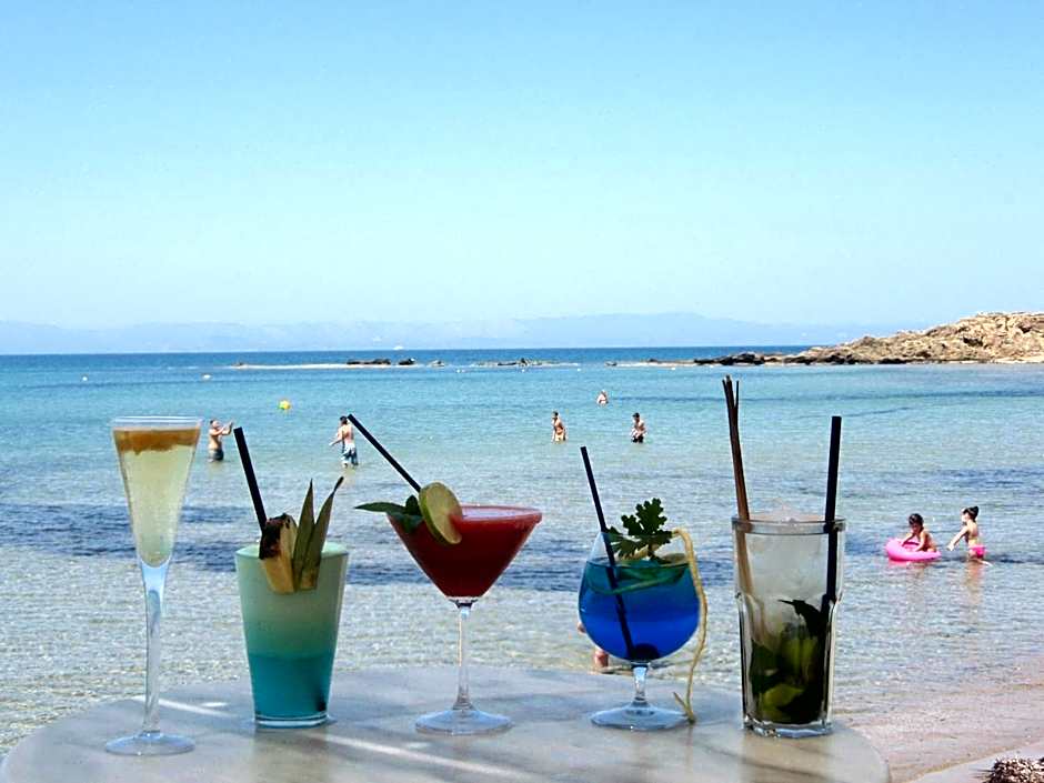 Antonios Village Hotel & Apartments