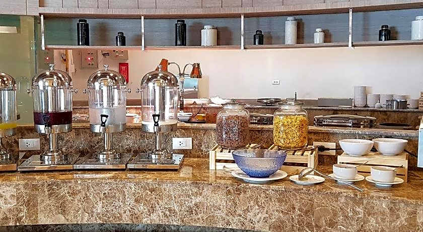 Solitaire Bangkok Sukhumvit 11