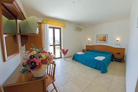 Triple Room with Balcony