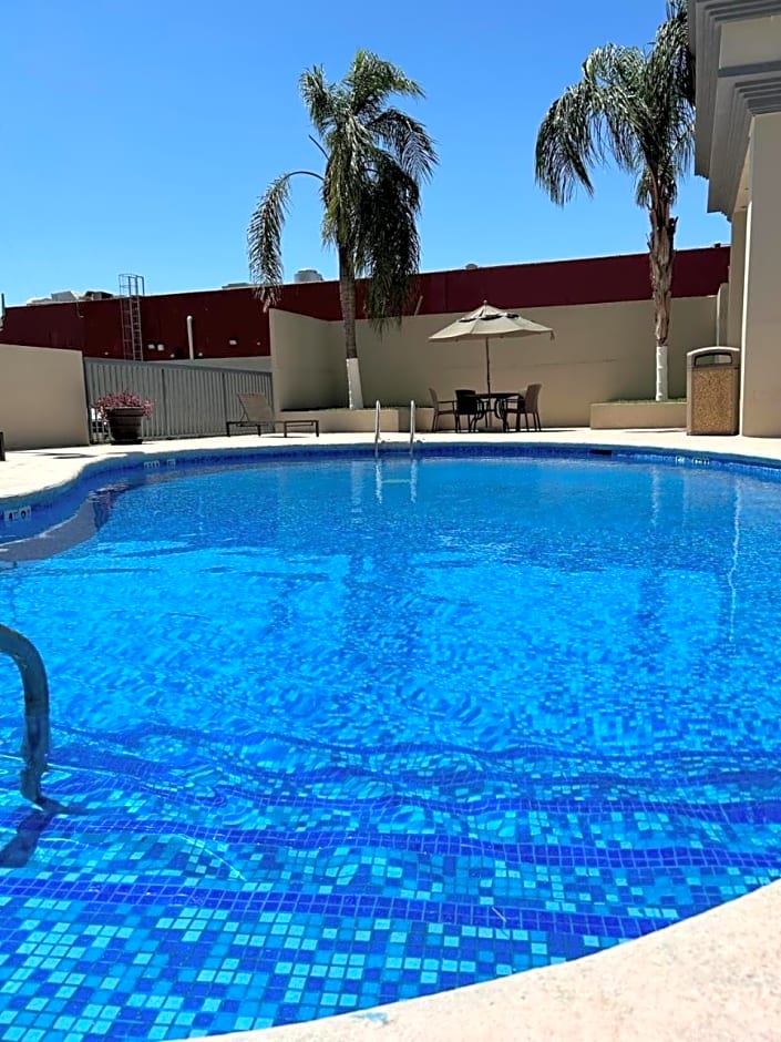 Hampton Inn By Hilton Monterrey-Airport