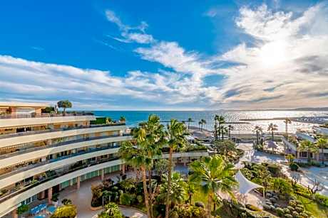Holiday Inn Resort Nice Port St Laurent By IHG