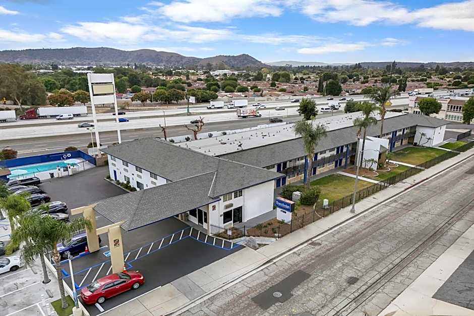 Travelodge by Wyndham Fairplex Pomona