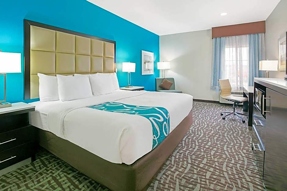 La Quinta Inn & Suites by Wyndham Paris