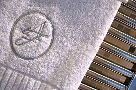 King Suite with Spa and Pool Access