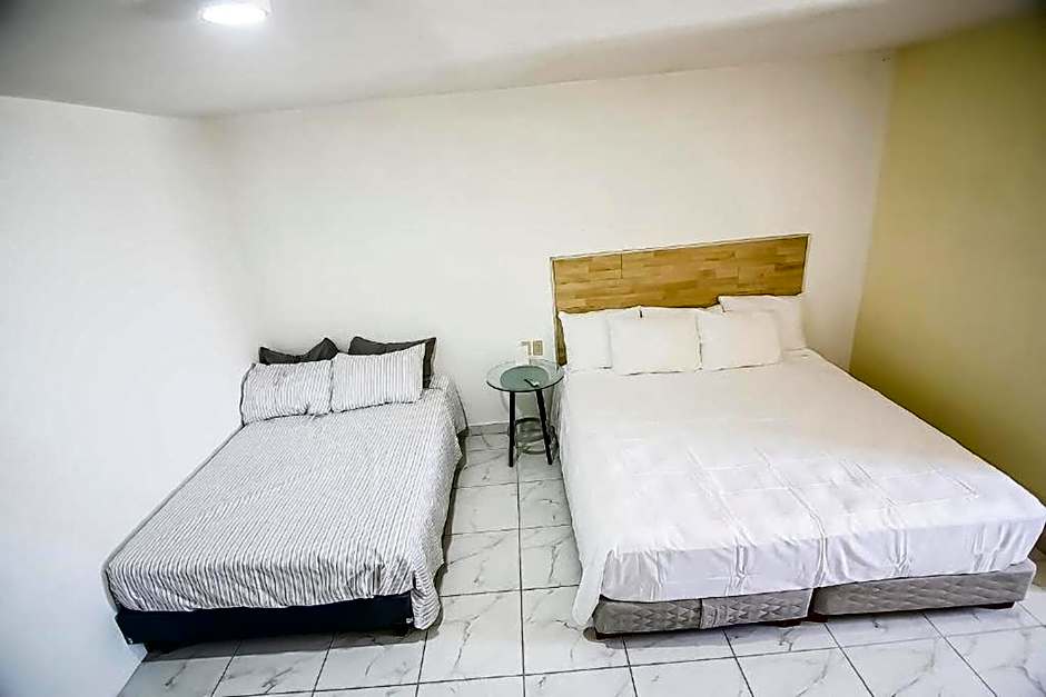 OYO Hotel Plaza Las Torres, Cabo San Lucas